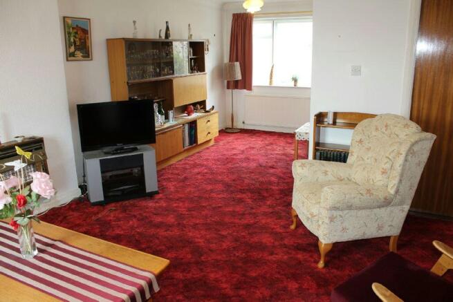 Lounge / Dining Room
