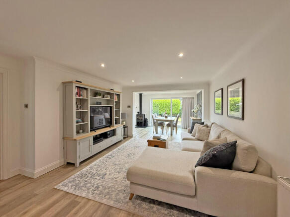 3 bed Detached for sale Image 4