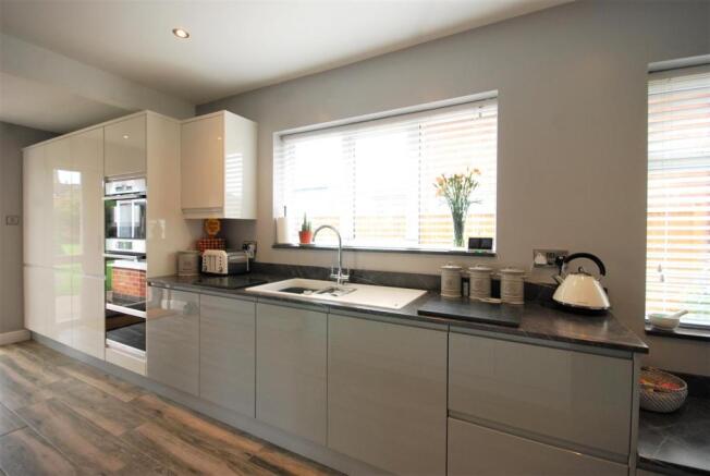 FURTHER VIEW OF LIVING KITCHEN