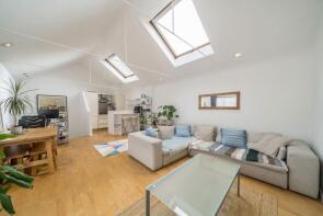 5, Coachmaker Mews, London SW4 7SP