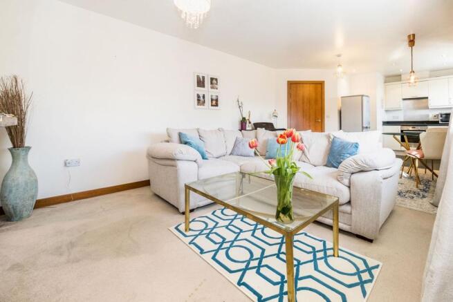 Lounge / Kitchen