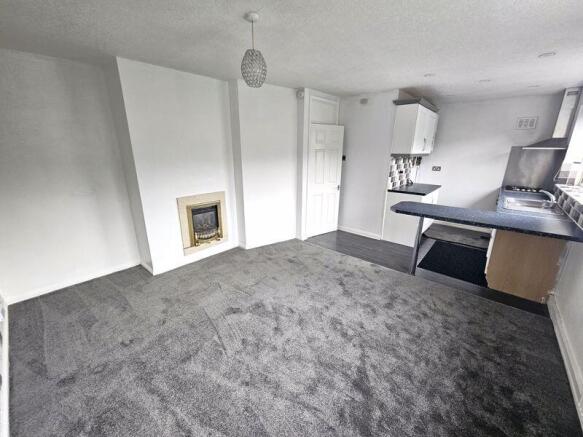 Lounge/Kitchen