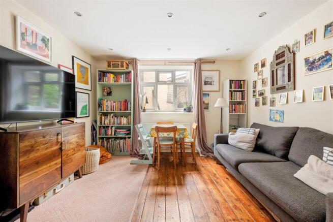 Dunn Street, E8
