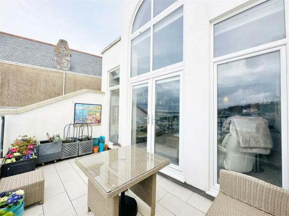 Private Terrace To Lounge.JPG