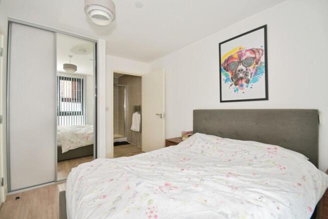 1 bed Flat for sale Image 6