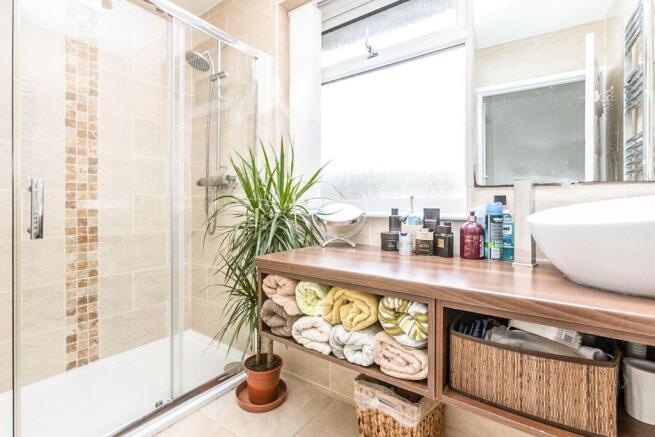 First Floor Shower R