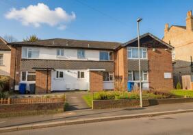 1, 27 Orchard Court, Clifford Road, New Barnet, Barnet EN5 5PQ