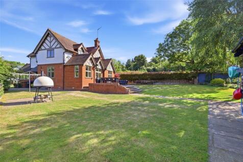 Cambridge Road, Wadesmill, Ware, Hertfordshire, SG12