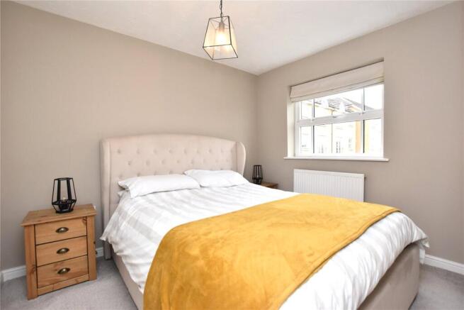 3 bed Semi-Detached for sale Image 6