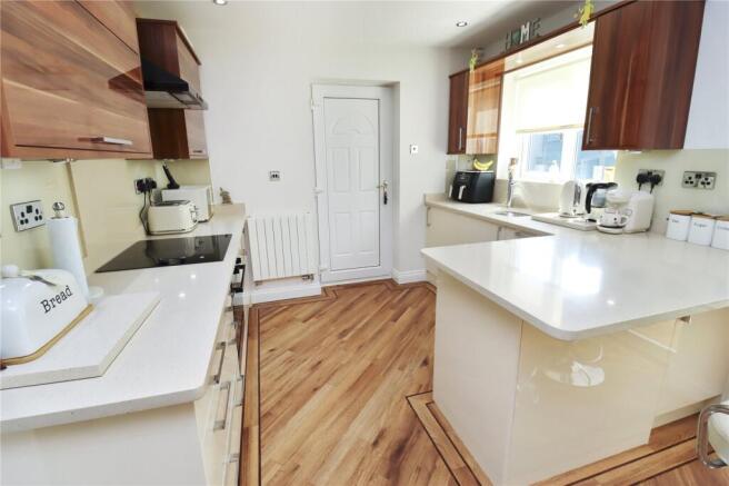 Breakfasting Kitchen