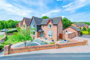 19, Dorchester Drive, Muxton, Telford TF2 8SR