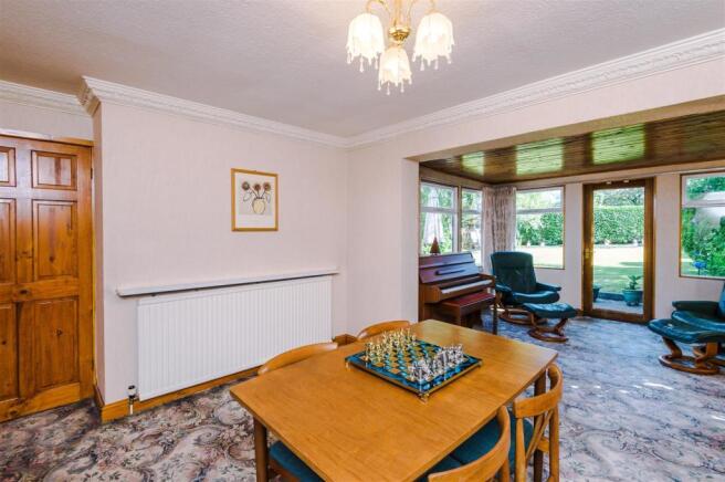 Dining Room.jpg