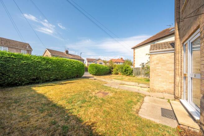 3 bed Semi-Detached for sale Image 12