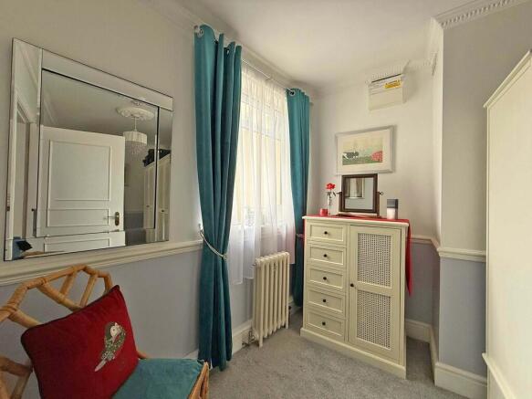 2 bed Apartment for sale Image 10