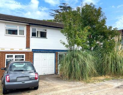 39 Parkdale, Bounds Green Road, Bounds Green, N11 2HB