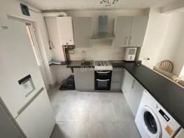 Ground Floor Flat, 21, St Edwards Road, Reading RG6 1NL