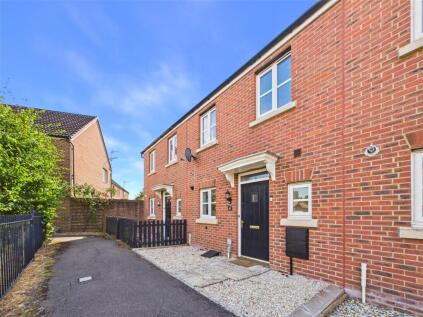 Lyneham Drive, Quedgeley, Gloucester, Gloucestershire, GL2