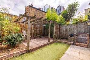 104, Stephendale Road, London SW6 2PH