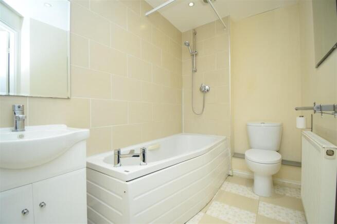 2 bed Flat to rent Image 8