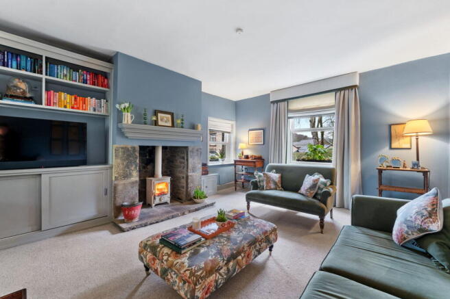 4 bed Detached for sale Image 11