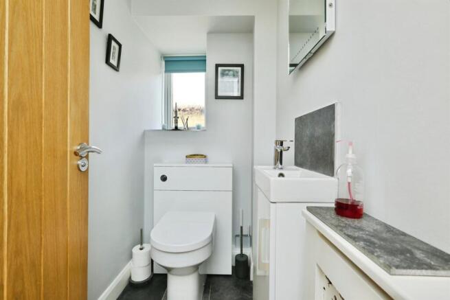 3 bed Barn Conversion for sale Image 11