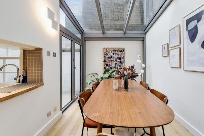 4_Dining Room-0