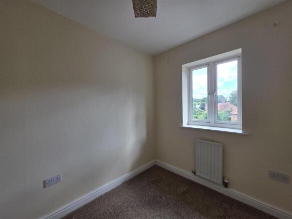 2 bed Flat to rent Image 8