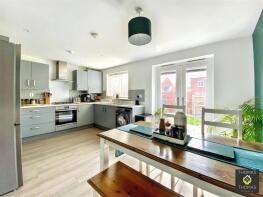 27 Dolwen Walk, Leighton Close, Twigworth, Gloucester GL2 9GN