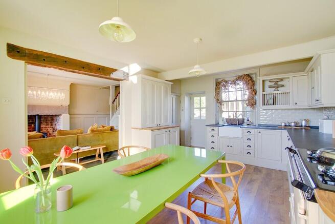 2 bed House for sale Image 8