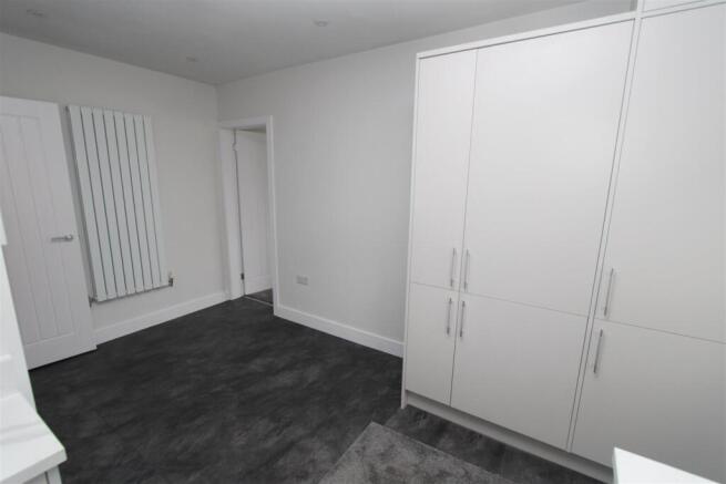 2 bed Semi-Detached Bungalow for sale Image 7