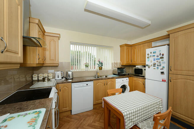 Kitchen/Dining Ro...