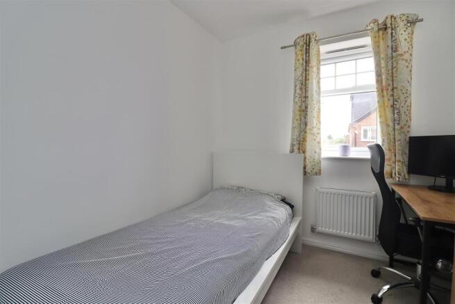 3 bed Semi-Detached for sale Image 11