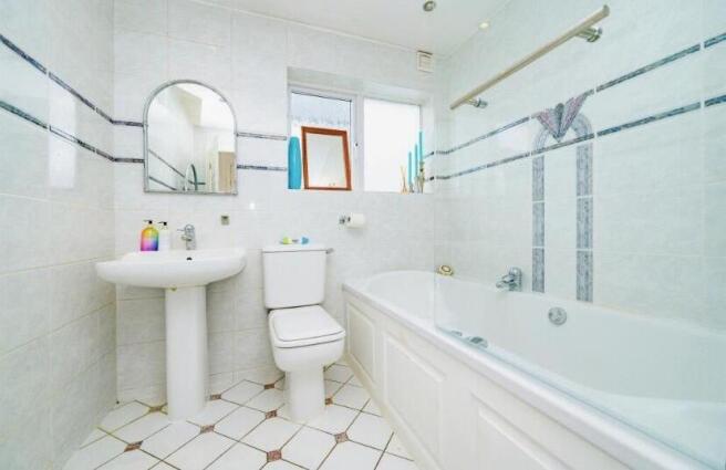 Family Bathroom-