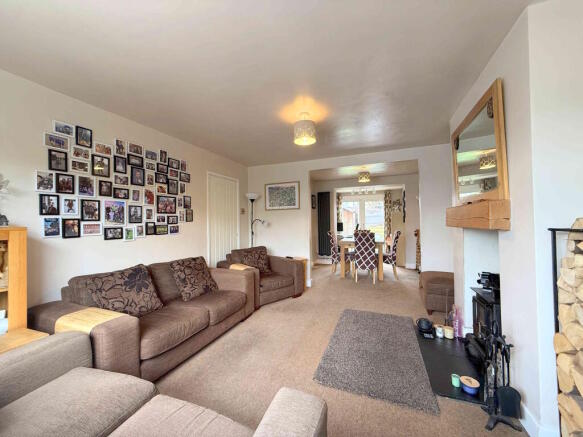3 bed Semi-Detached for sale Image 5