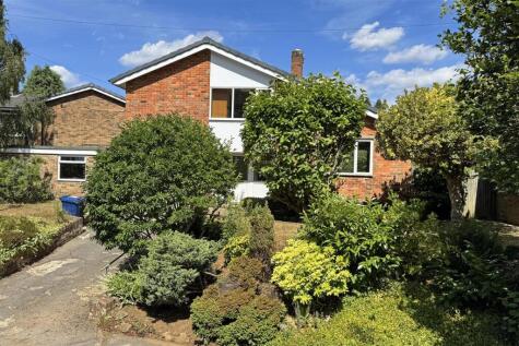 Busbridge - Godalming ****No Onward Chain***