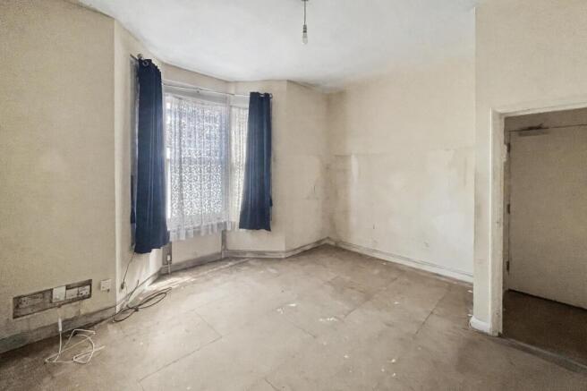 Flat A, 68 Rattray Road, Brixton, London SW2 1BE