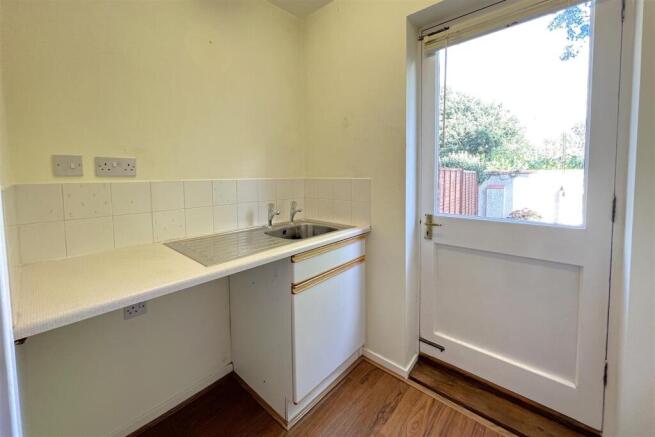 Utility Room.JPG