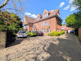 Flat 7, 20 Wolsey Place, Mill Road, Heene, Worthing BN11 4LR