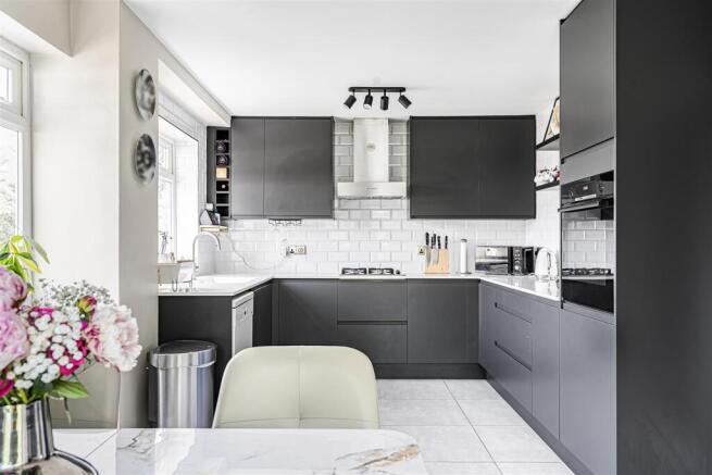 KitchenDiner..jpg