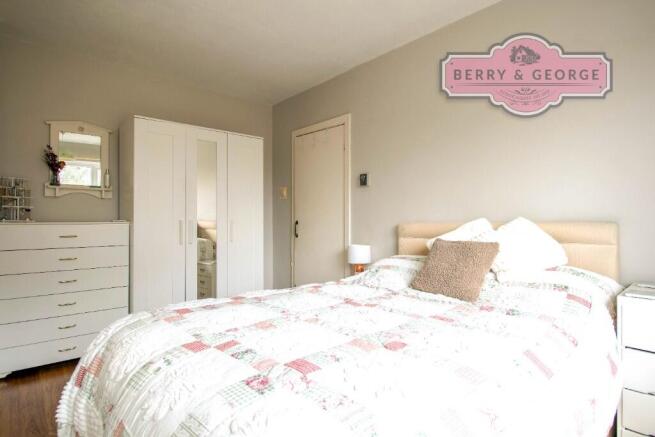 MAIN BEDROOM