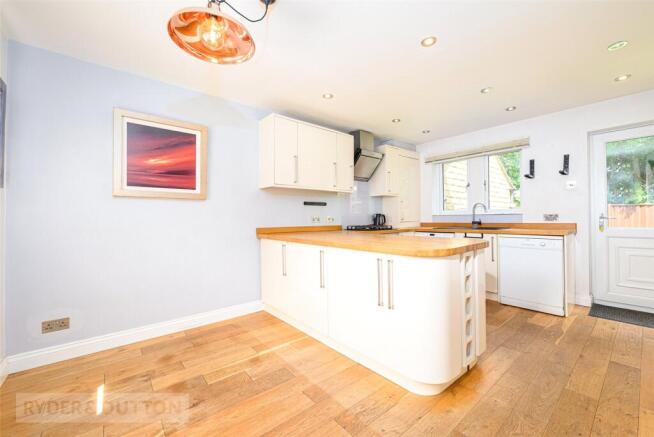 3 bed Detached for sale Image 7