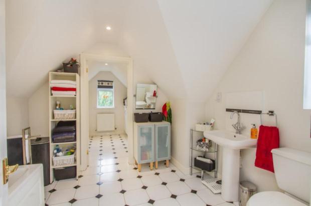 En-Suite Bathroom