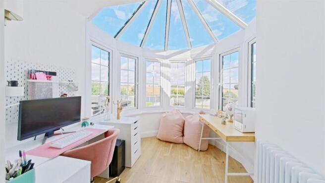 Bedroom (2)_pe.jpg