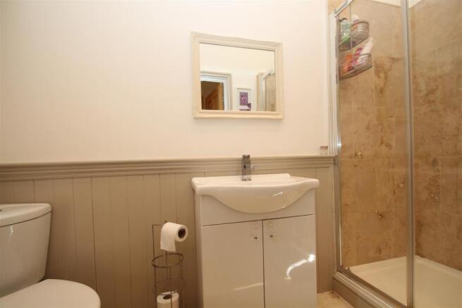 Bathroom.JPG