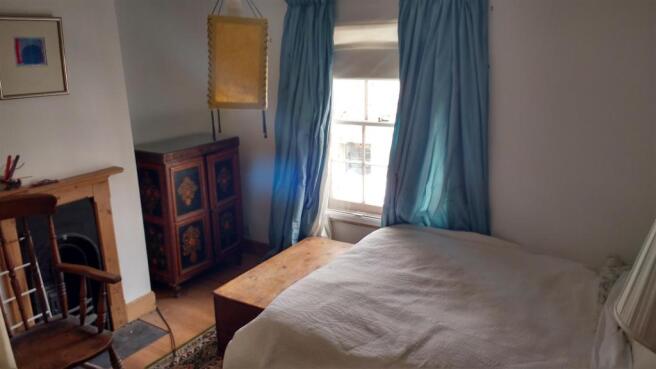 bed1 25.jpg