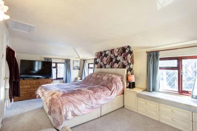 BEDROOM 1