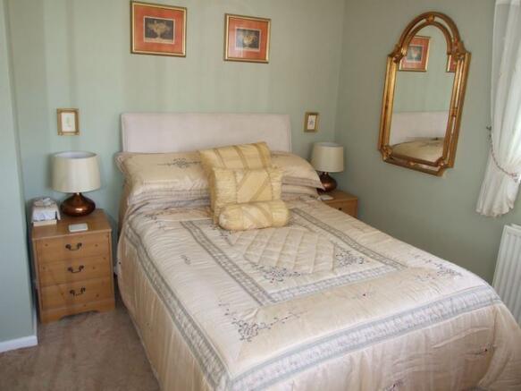 BEDROOM 2