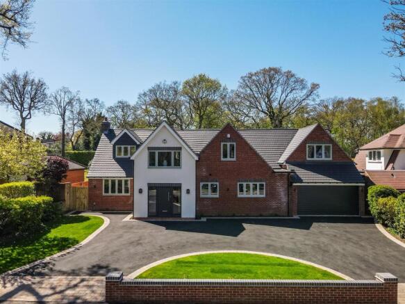 9 Woodside Way_1.jpg