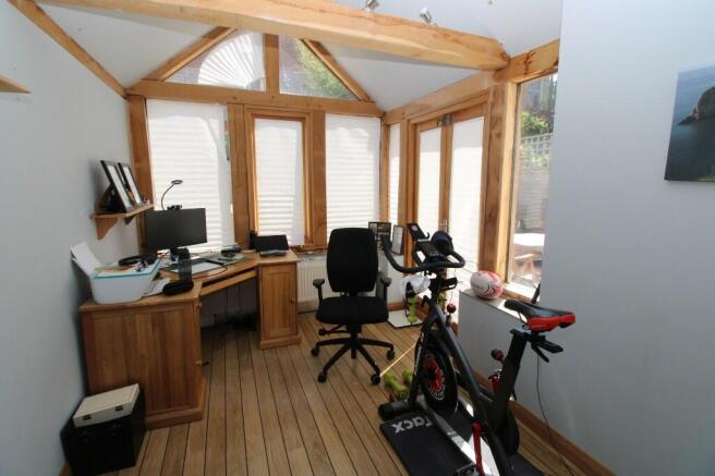 Photo 4