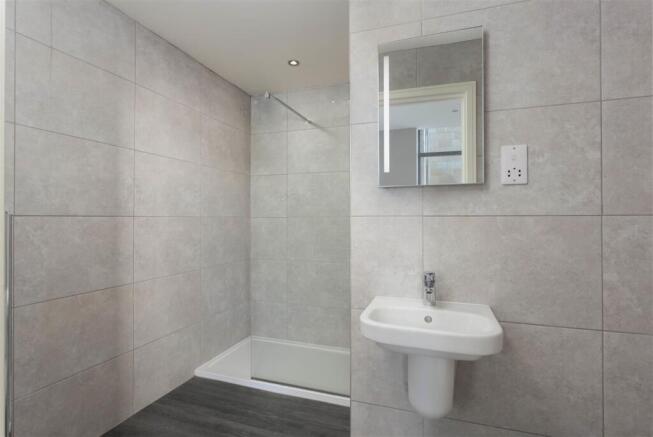 2 bed Penthouse for sale Image 10
